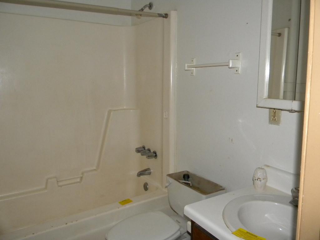 104 W Meadow Way, Lagrange, GA 30241 photo 5