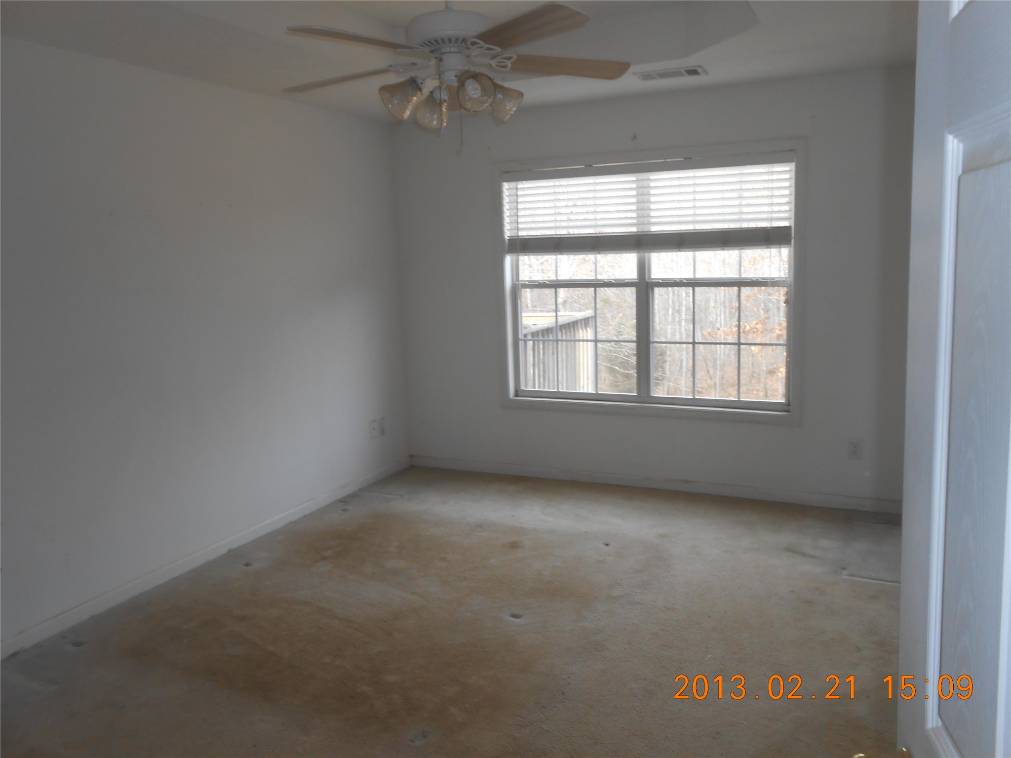 107 Genes Pl, Lagrange, GA 30240 photo 8