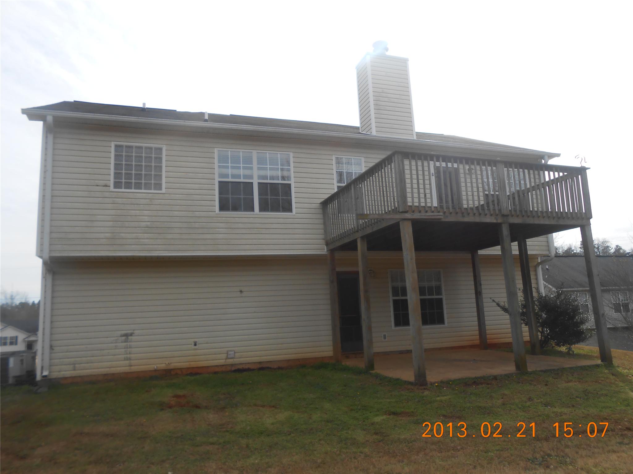 107 Genes Pl, Lagrange, GA 30240 photo 2
