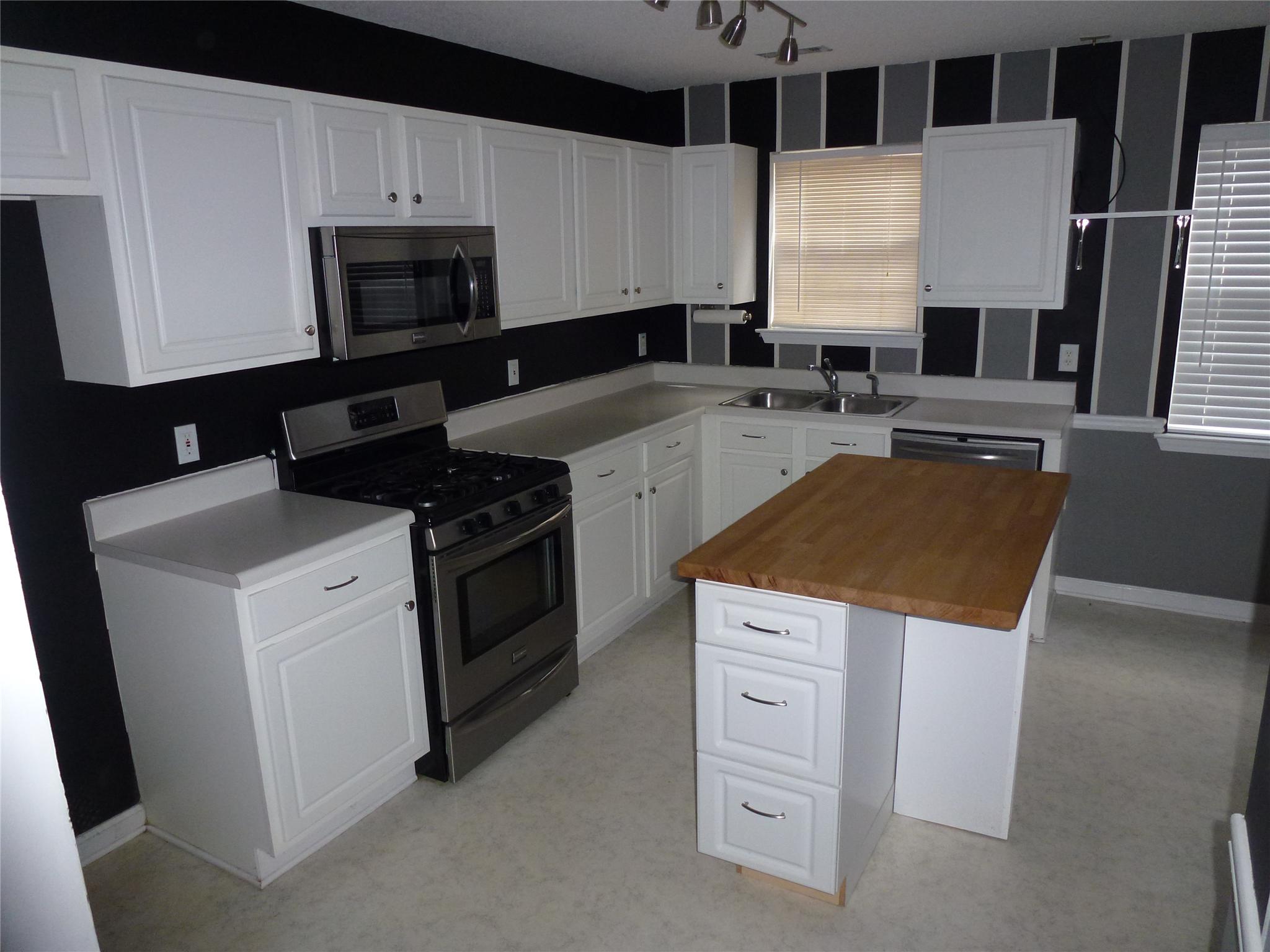 307 Christian, Hampton, GA 30228 photo 6