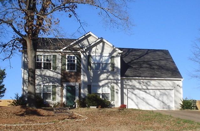 1023 Riverclift Dr, Covington, GA 30016 photo 1