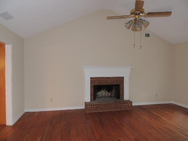 210 Pine Tree Ln, Mcdonough, GA 30252 photo 3