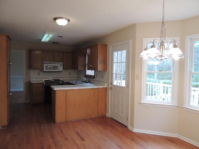 210 Pine Tree Ln, Mcdonough, GA 30252 photo 4