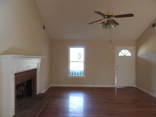 210 Pine Tree Ln, Mcdonough, GA 30252 photo 2