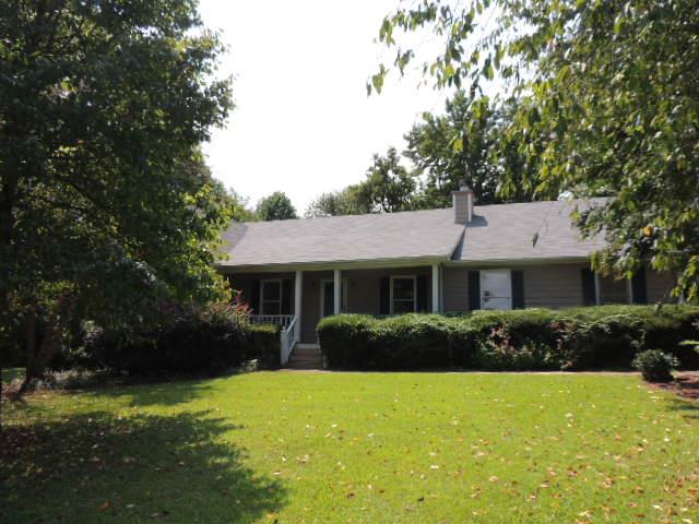 210 Pine Tree Ln, Mcdonough, GA 30252 photo 1