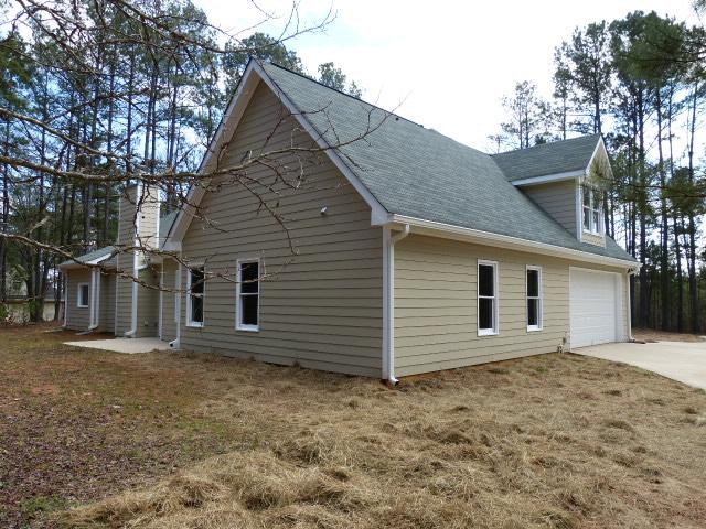 1523 Pickett Bridge Rd, Covington, GA 30016 photo 3