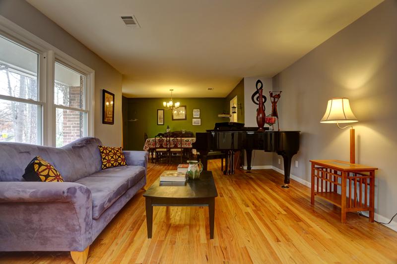 4033 Admiral Dr, Chamblee, GA 30341 photo 2