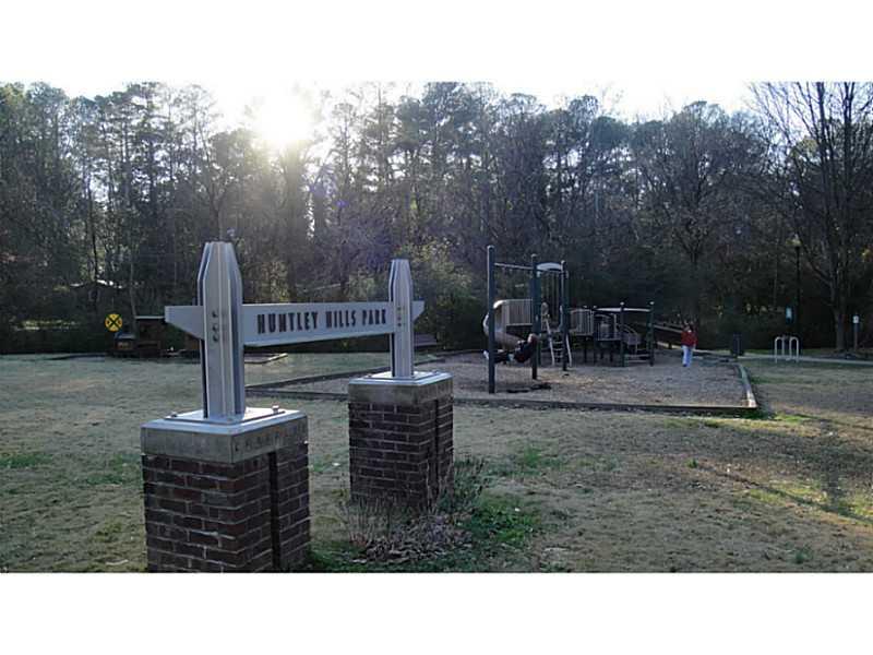 4033 Admiral Dr, Chamblee, GA 30341 photo 22