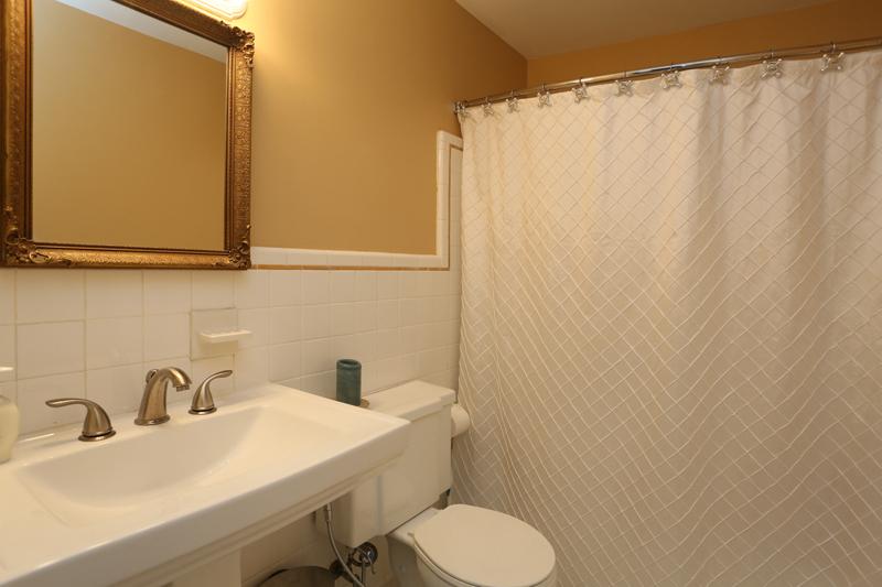 4033 Admiral Dr, Chamblee, GA 30341 photo 13
