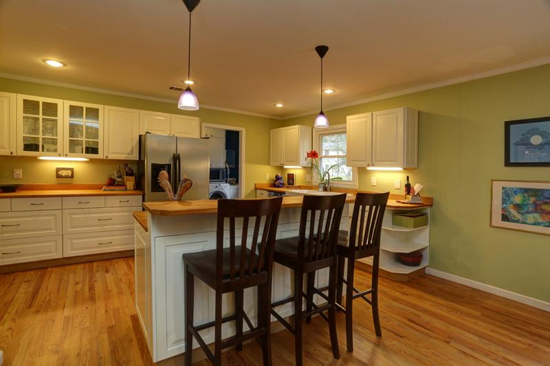4033 Admiral Dr, Chamblee, GA 30341 photo 4