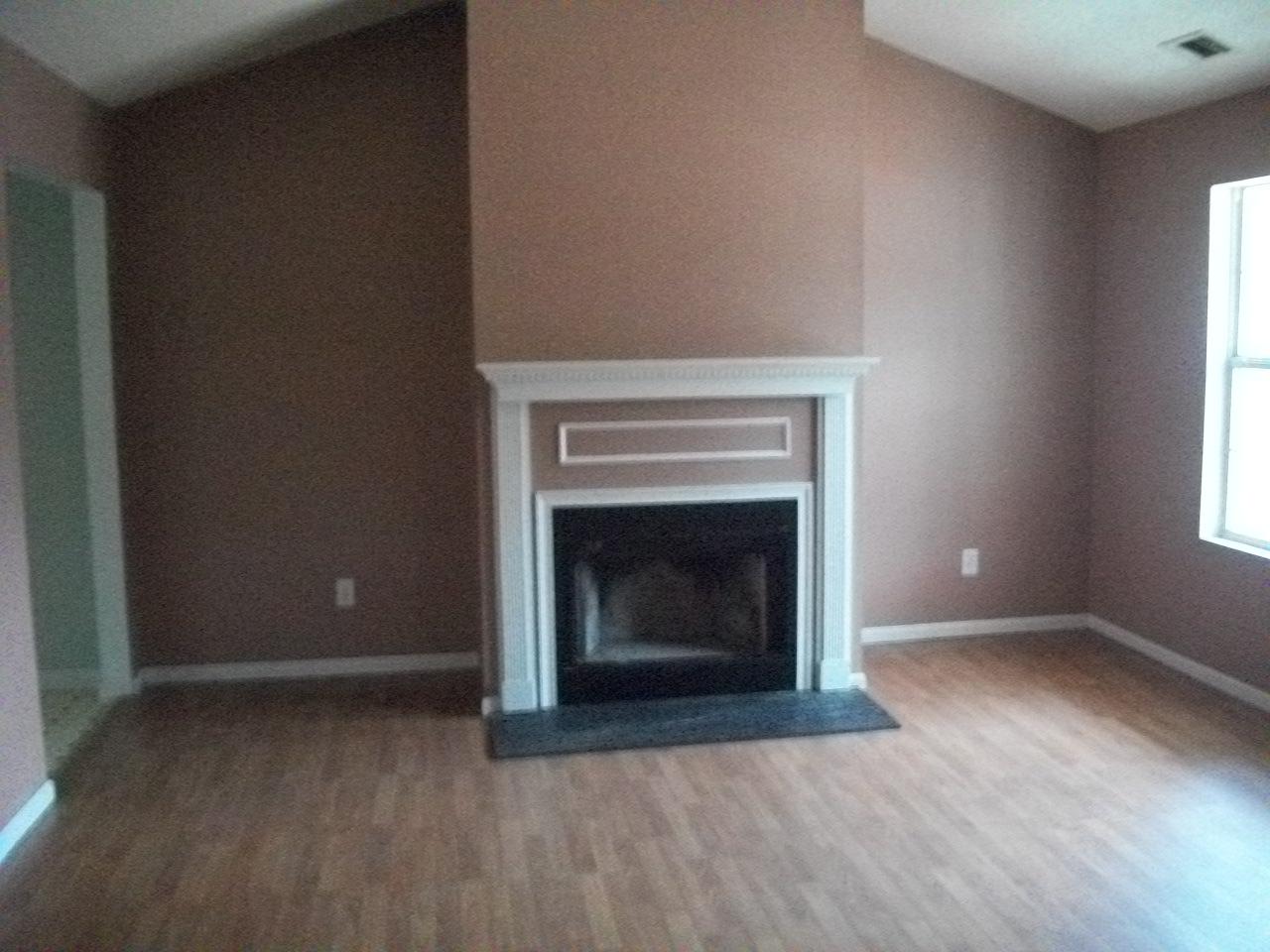 103 Starlake Dr, Jackson, GA 30233 photo 4
