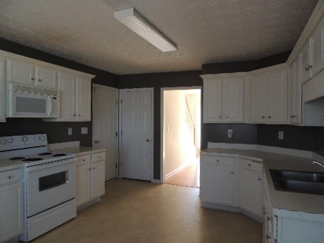 70 Syracuse Ln, Covington, GA 30016 photo 7