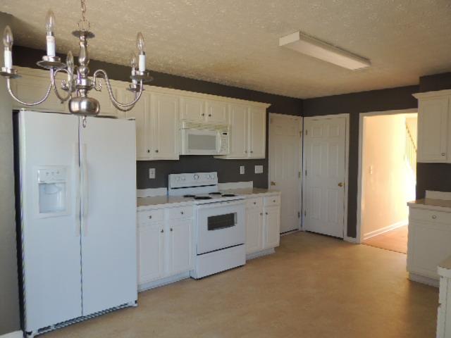 70 Syracuse Ln, Covington, GA 30016 photo 6