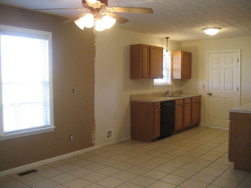 1646 Leon Ellis Rd, Hull, GA 30646 photo 7