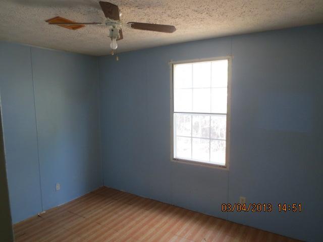 174 Barnesville Rd, Milner, GA 30257 photo 6