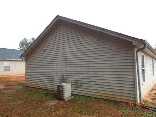 76 Sidetrack Cir, Comer, GA 30629 photo 3