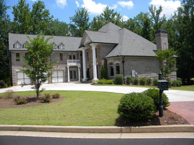 8225 Colonial Pl, Duluth, GA 30097 photo 1