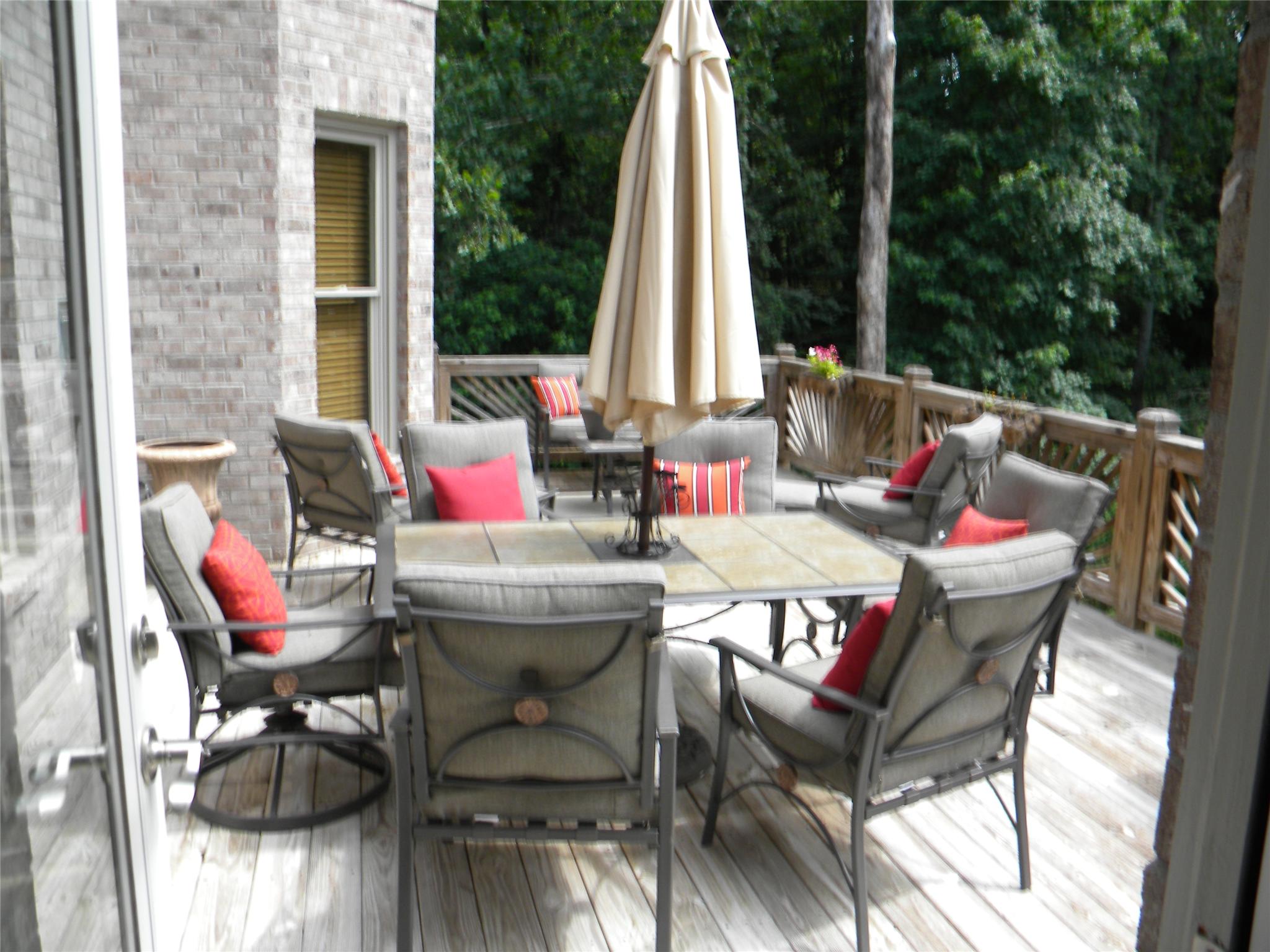 8225 Colonial Pl, Duluth, GA 30097 photo 12
