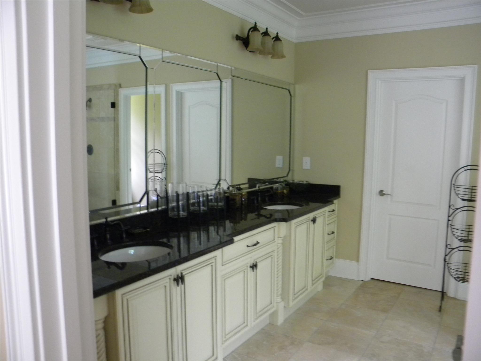 8225 Colonial Pl, Duluth, GA 30097 photo 15