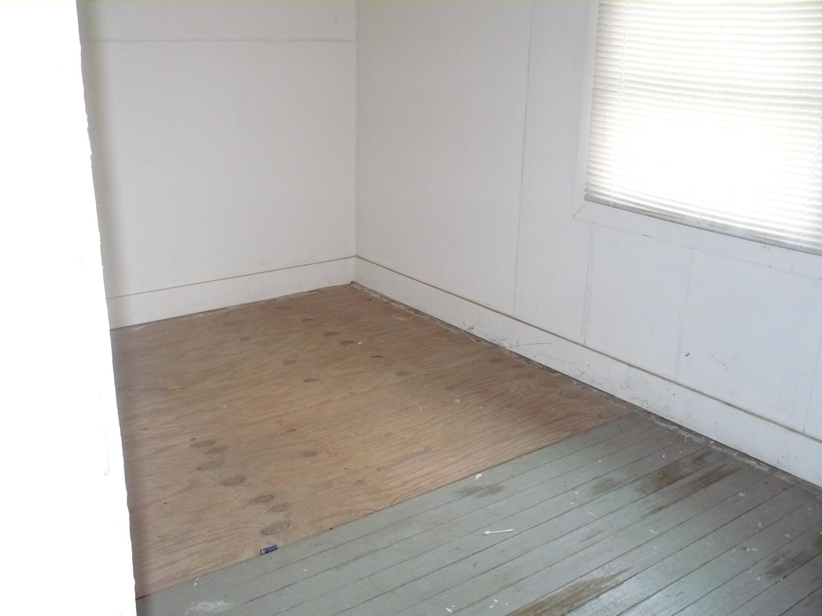 1203 E 3rd Ave, Lanett, AL 36863 photo 2
