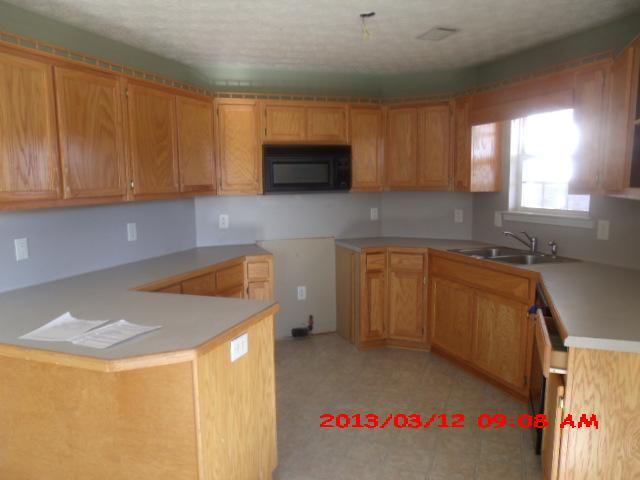 695 Freeman Dr, Covington, GA 30016 photo 2