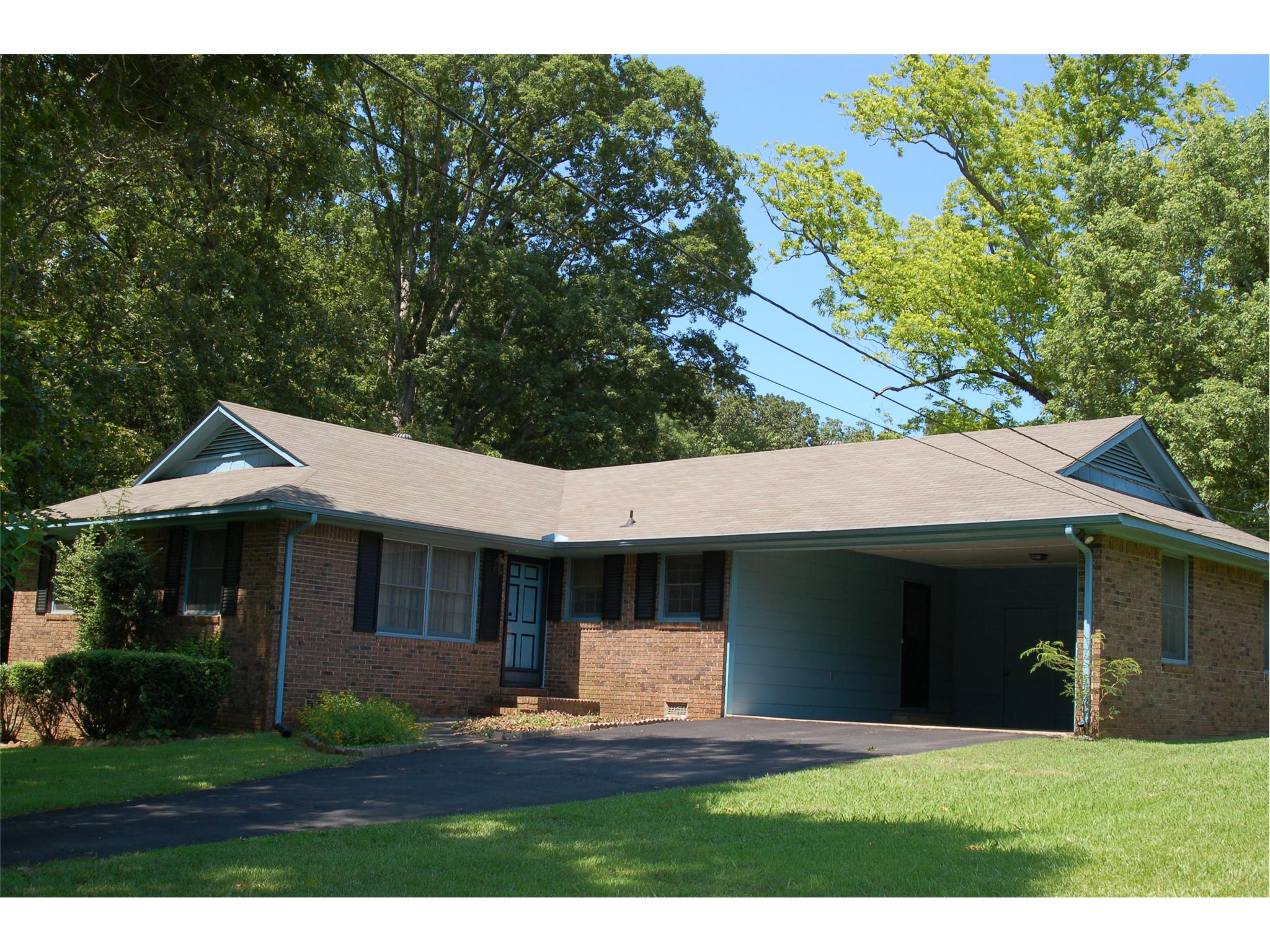 214 Sivell Rd, Lagrange, GA 30241 photo 1