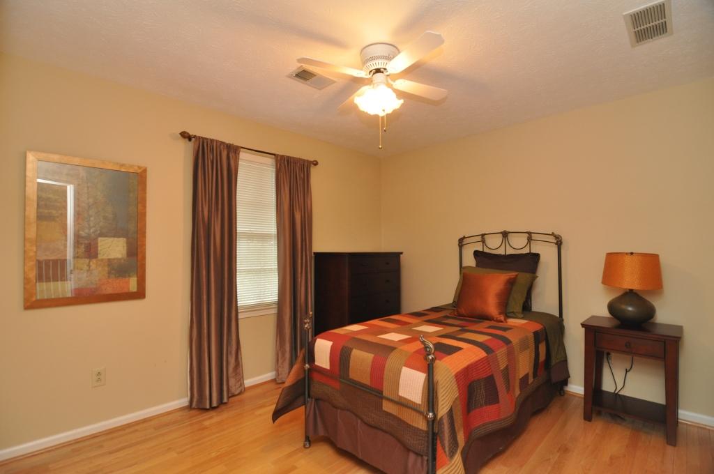 4863 Riveredge Dr, Duluth, GA 30096 photo 17