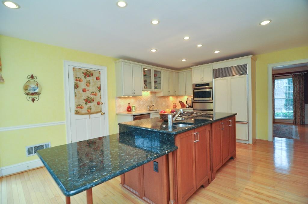 4863 Riveredge Dr, Duluth, GA 30096 photo 9