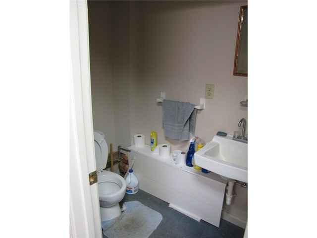 74 N Sage St, Toccoa, GA 30577 photo 6