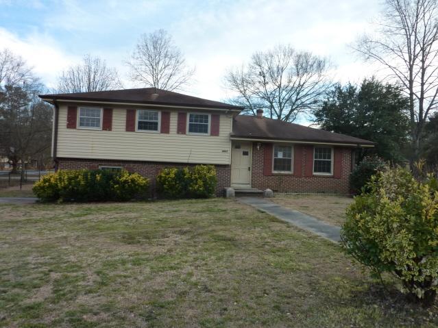 1281 Brookview Ct, Morrow, GA 30260 photo 1
