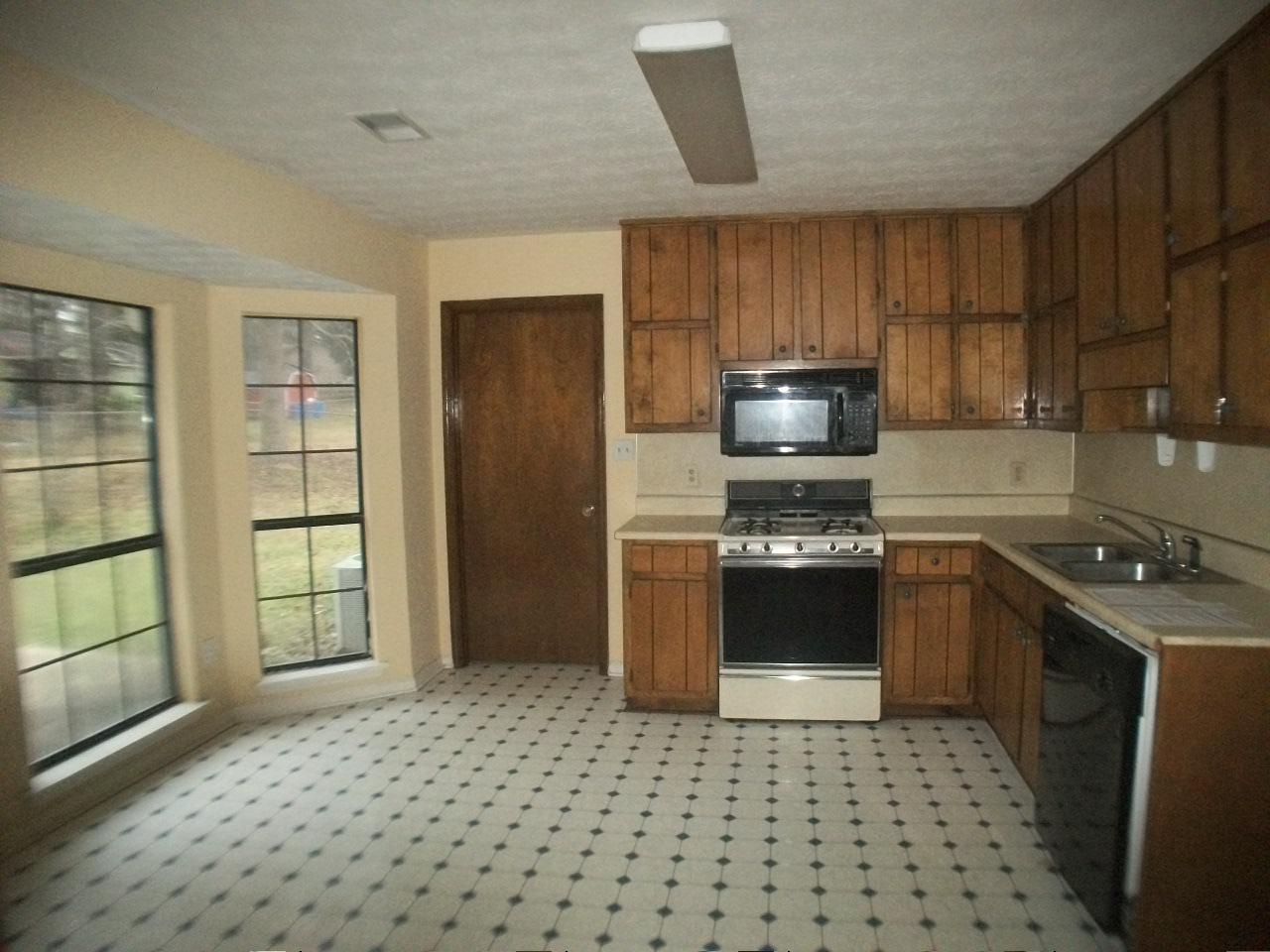 103 Farmbrook Trl, Stockbridge, GA 30281 photo 5