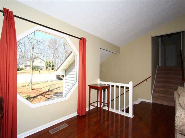 943 Tyrell Dr, Austell, GA 30106 photo 16
