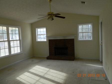 210 Macadamia Ct, Covington, GA 30016 photo 4