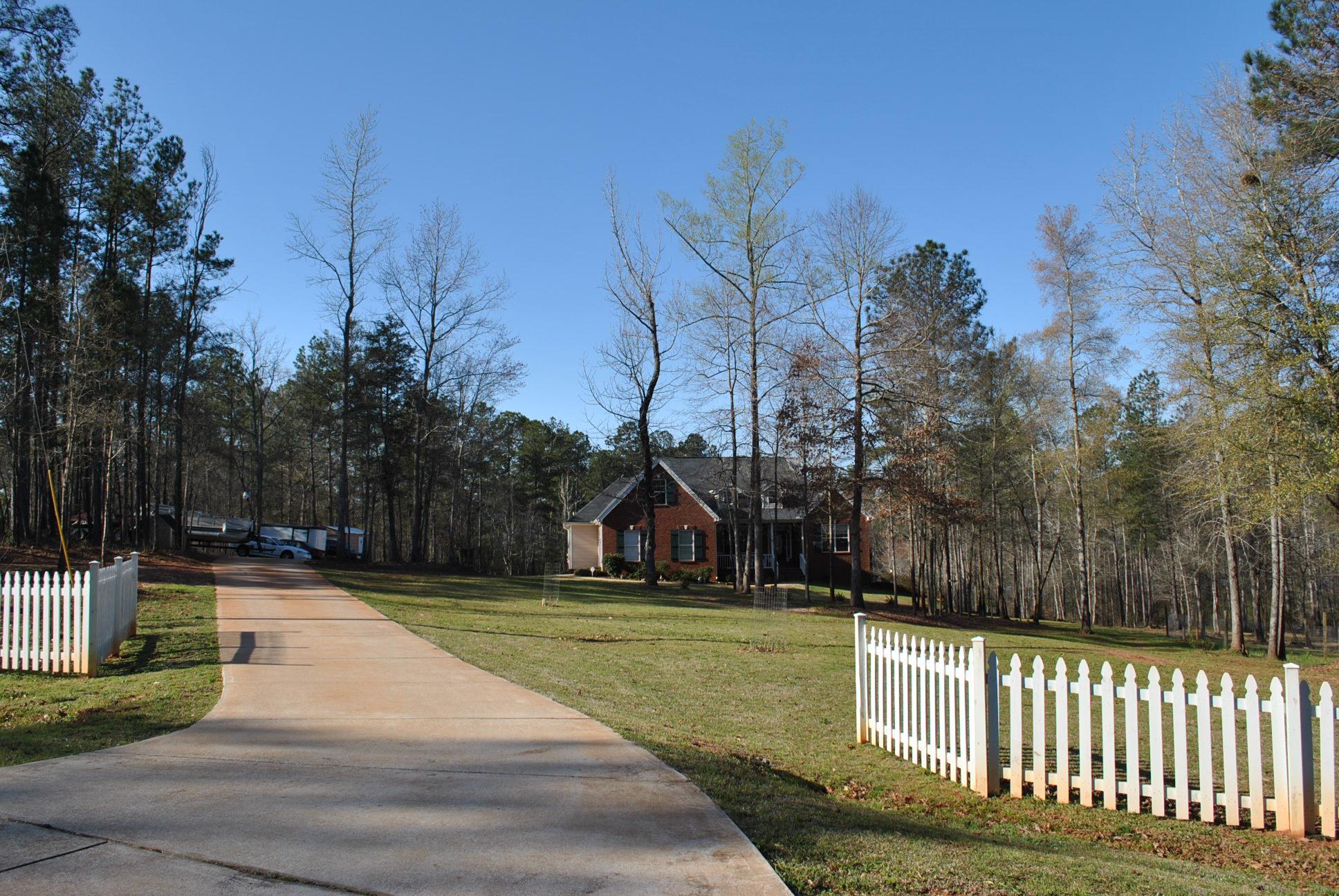 370 Parker Rd, Covington, GA 30014 photo 3