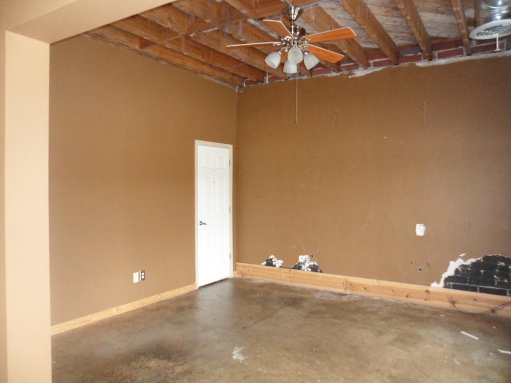 99 Railroad St W, Toccoa, GA 30577 photo 7