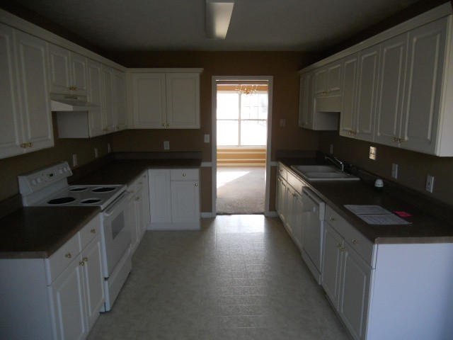 240 Forest Brook Dr, Covington, GA 30016 photo 7