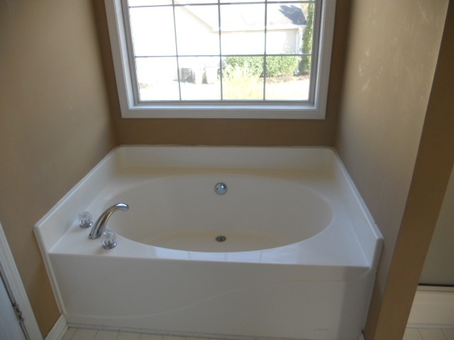 240 Forest Brook Dr, Covington, GA 30016 photo 11