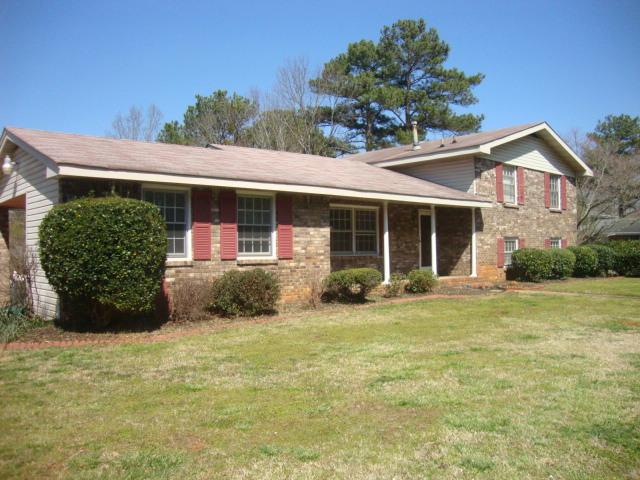 7018 Maddox Rd, Morrow, GA 30260 photo 6
