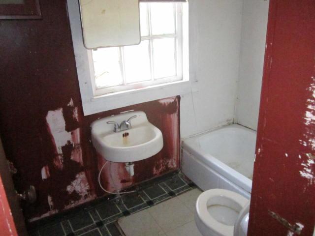 1120 S Broad St, Monroe, GA 30655 photo 7