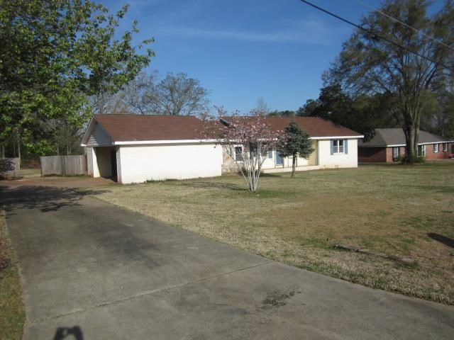119 Lakecrest Dr, Lagrange, GA 30240 photo 2
