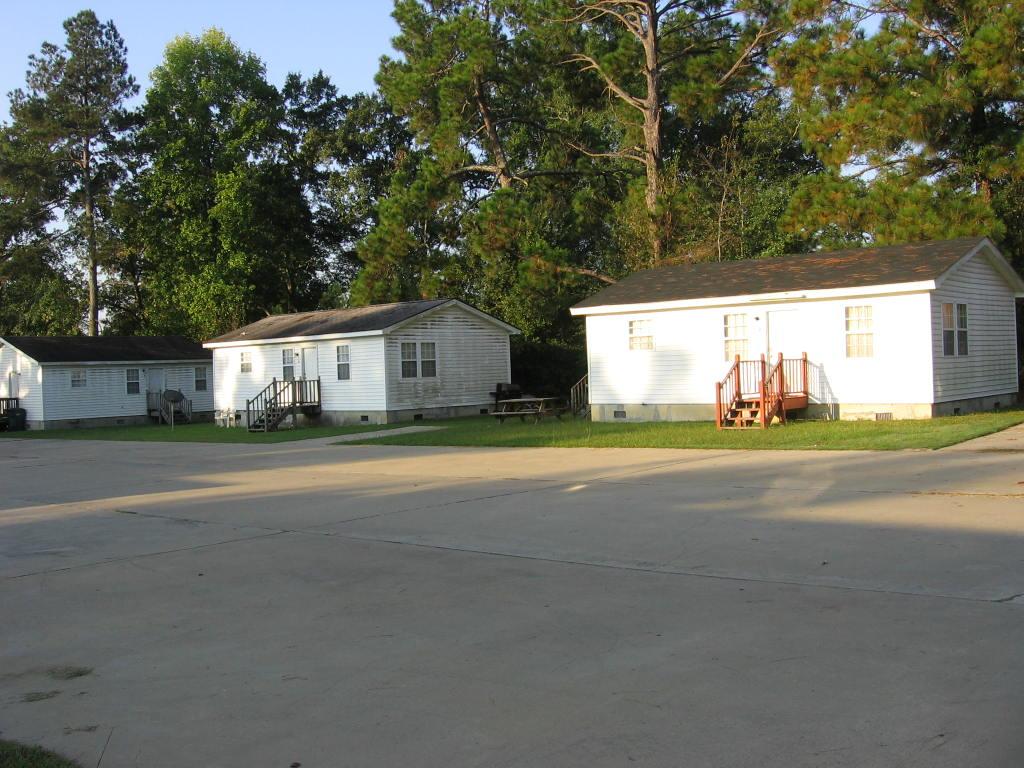 88 Calhoun, Wadley, GA 30477 photo 4