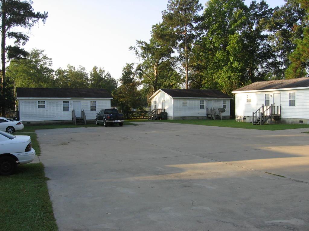 88 Calhoun, Wadley, GA 30477 photo 3