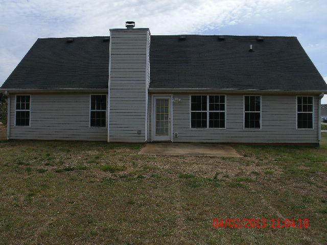 109 Westridge Dr, Griffin, GA 30223 photo 2