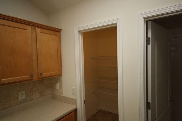 309 Victory Cir, Commerce, GA 30529 photo 13