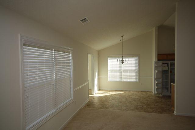 309 Victory Cir, Commerce, GA 30529 photo 7