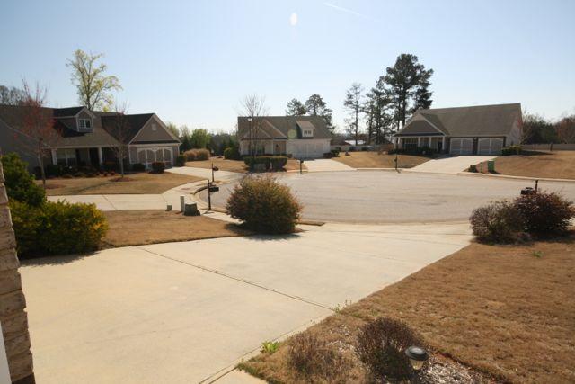 309 Victory Cir, Commerce, GA 30529 photo 25