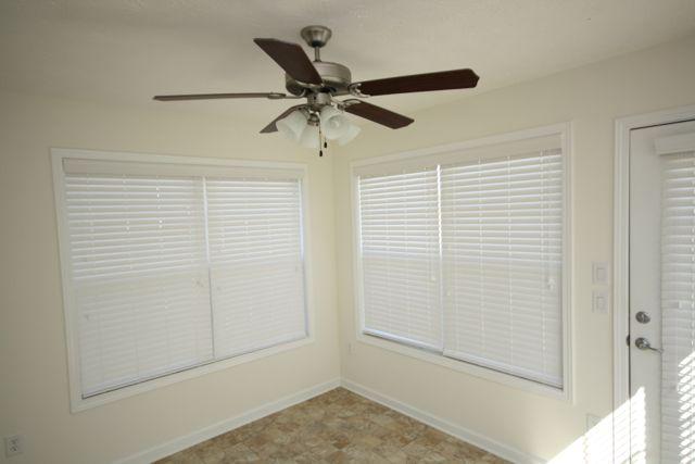 309 Victory Cir, Commerce, GA 30529 photo 9