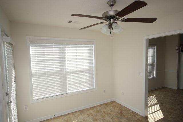 309 Victory Cir, Commerce, GA 30529 photo 10