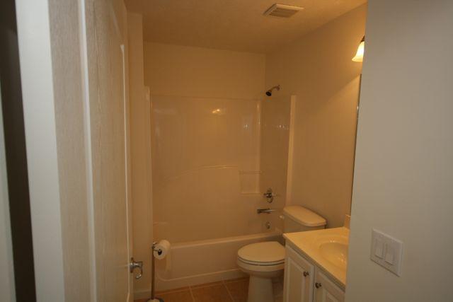 309 Victory Cir, Commerce, GA 30529 photo 16