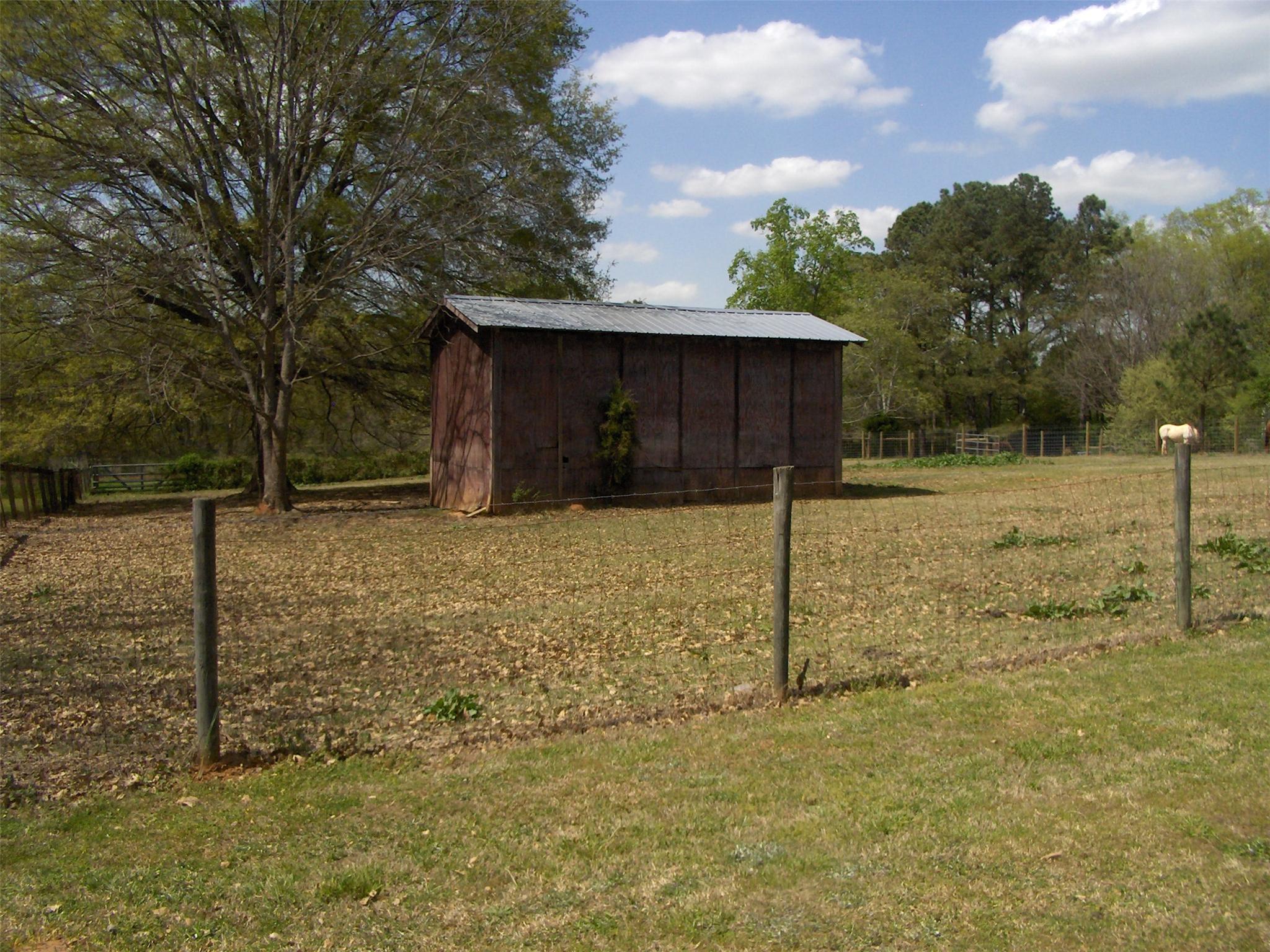 976 Bethlehem Rd, Winder, GA 30680 photo 4